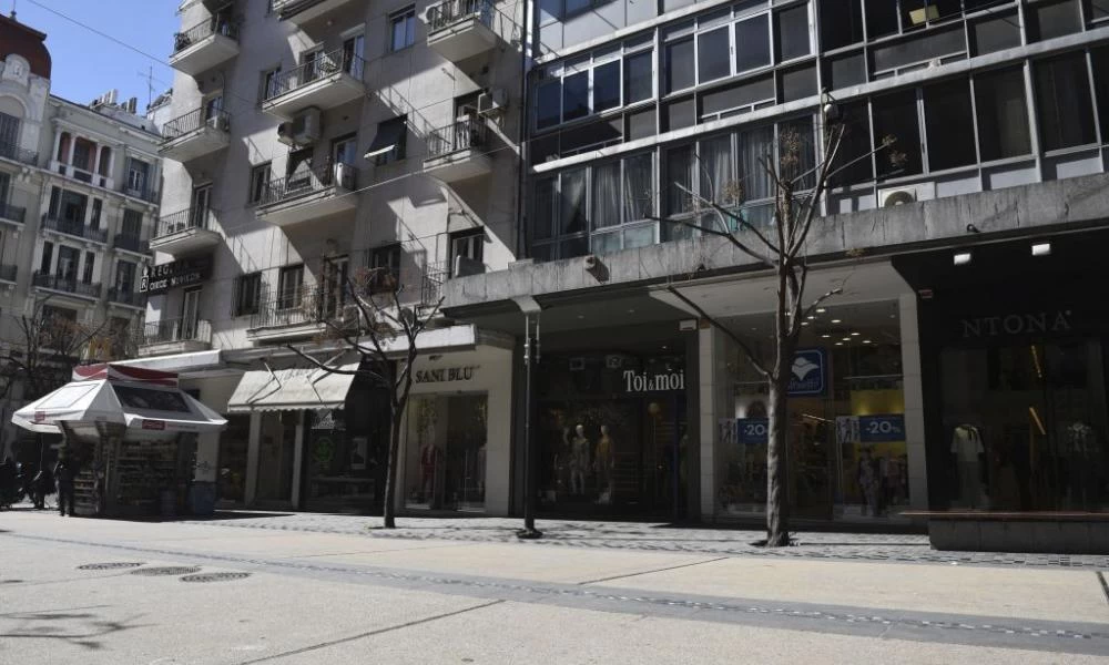 Άδειοι οι δρόμοι της Θεσσαλονίκης: Σε απόγνωση οι ιδιοκτήτες καταστημάτων